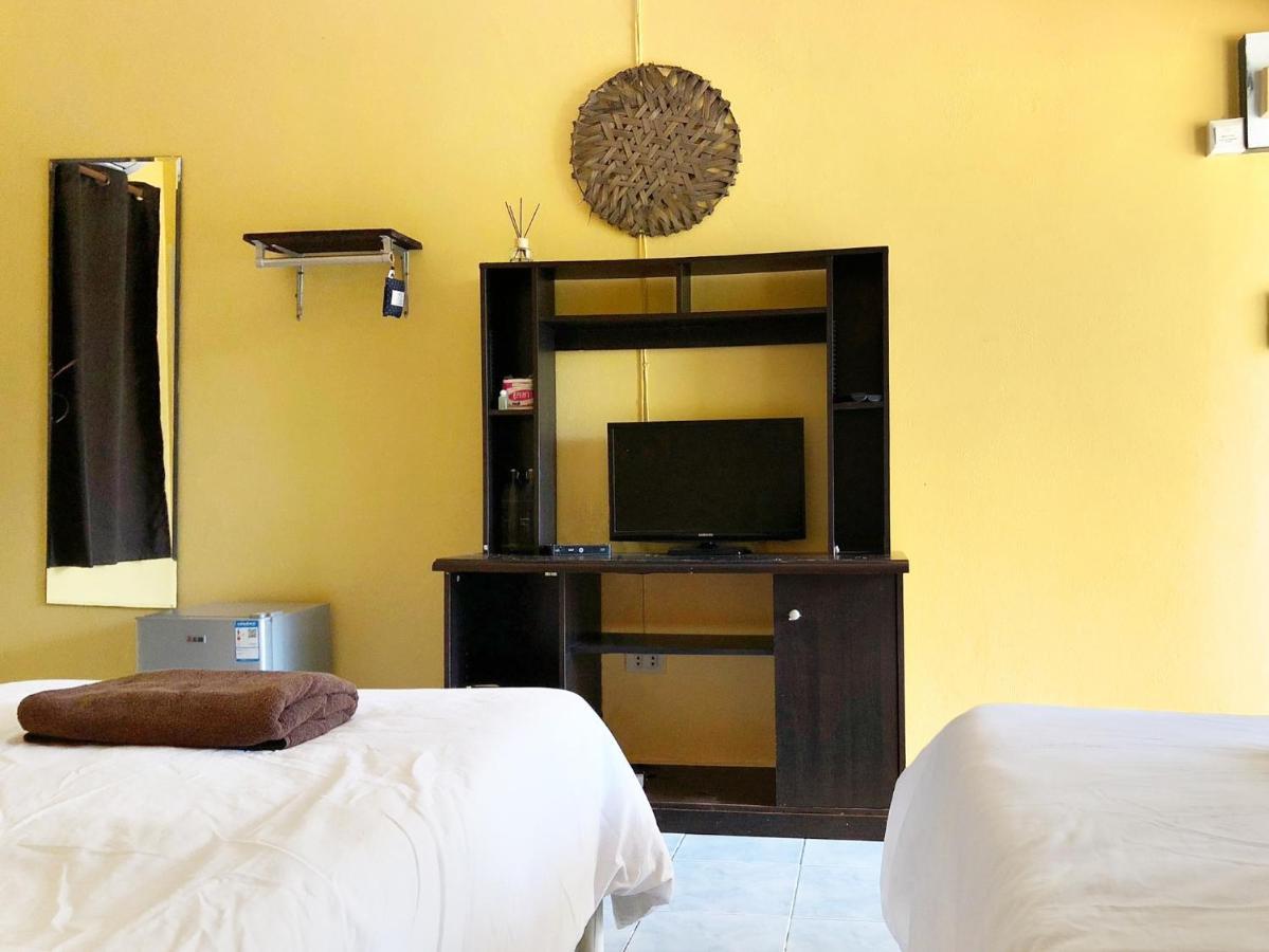 Blue Beach Resort Baanphakrimlay エクステリア 写真
