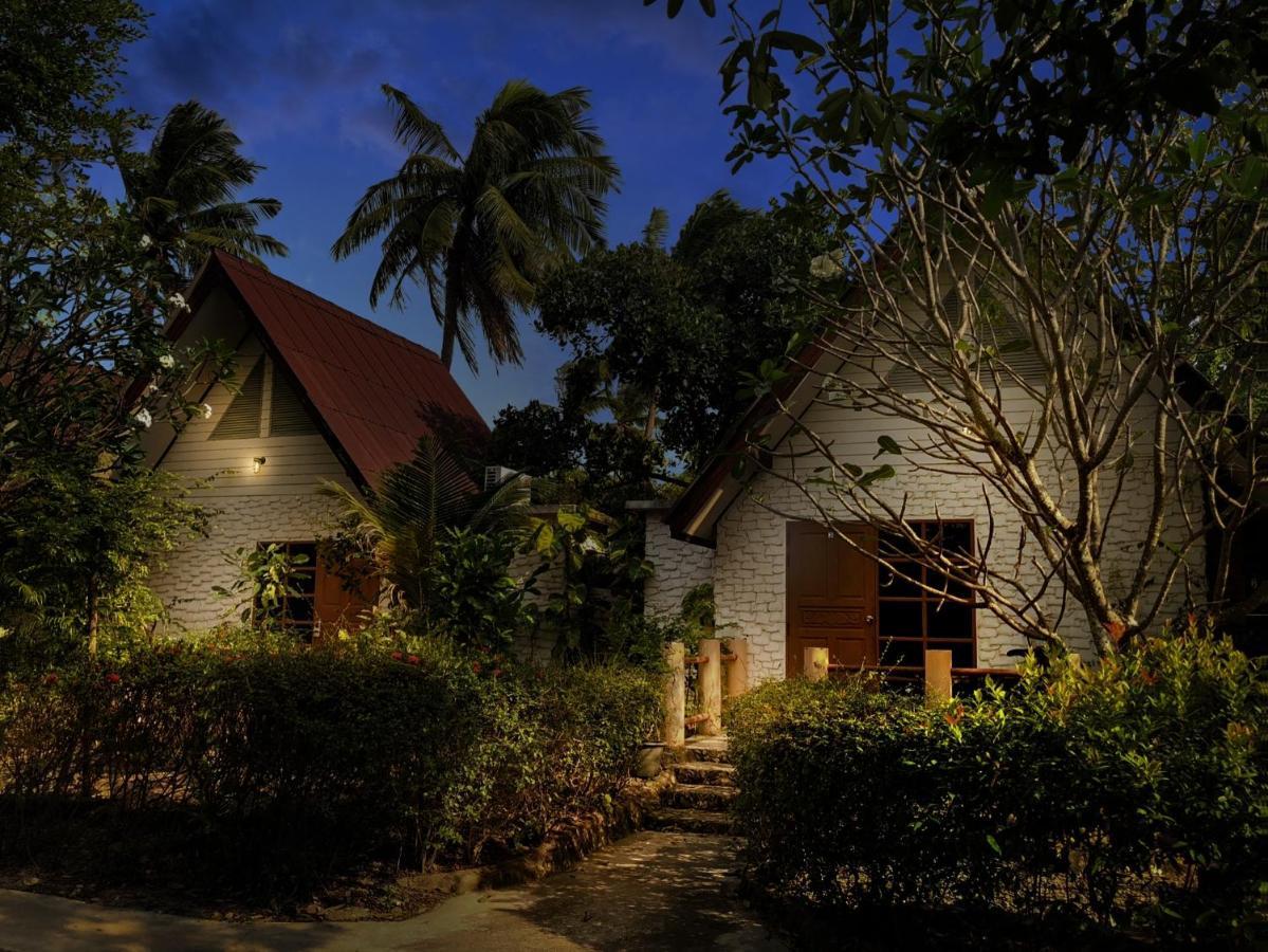 Blue Beach Resort Baanphakrimlay エクステリア 写真
