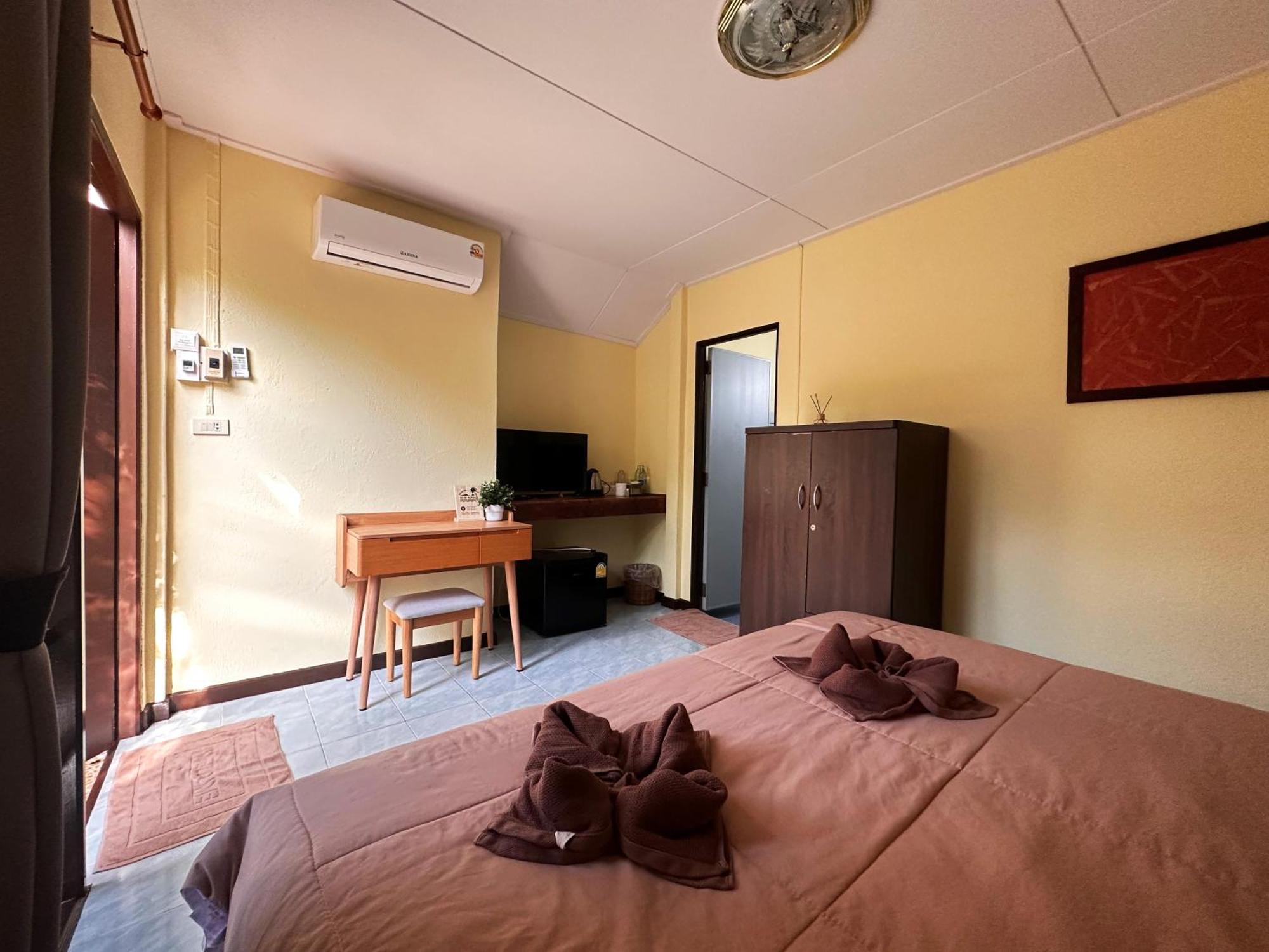 Blue Beach Resort Baanphakrimlay エクステリア 写真